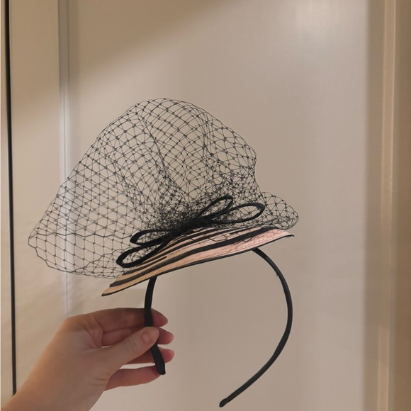 Chic Black and Pink Fascinator - Picture 4 of 5